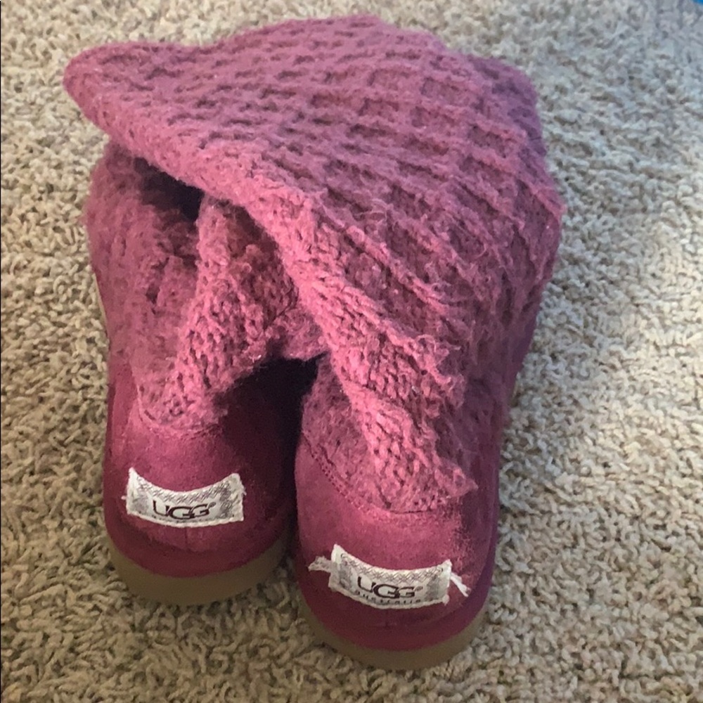 UGGS
